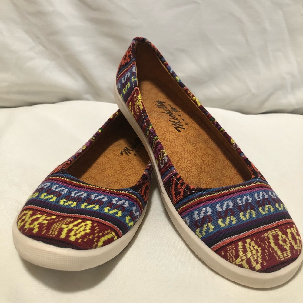 Peruvian Inca style shoes made in Peru